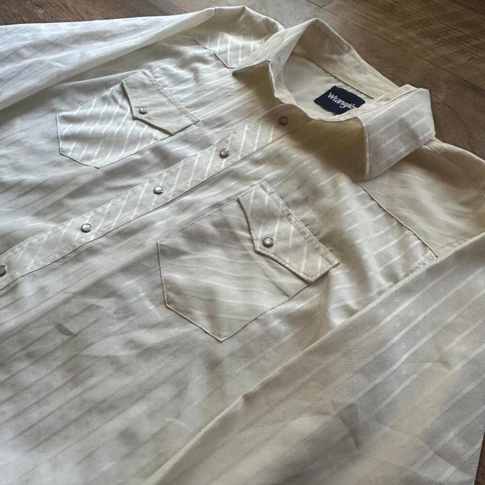 Wrangler Men's White and Cream Shirt
